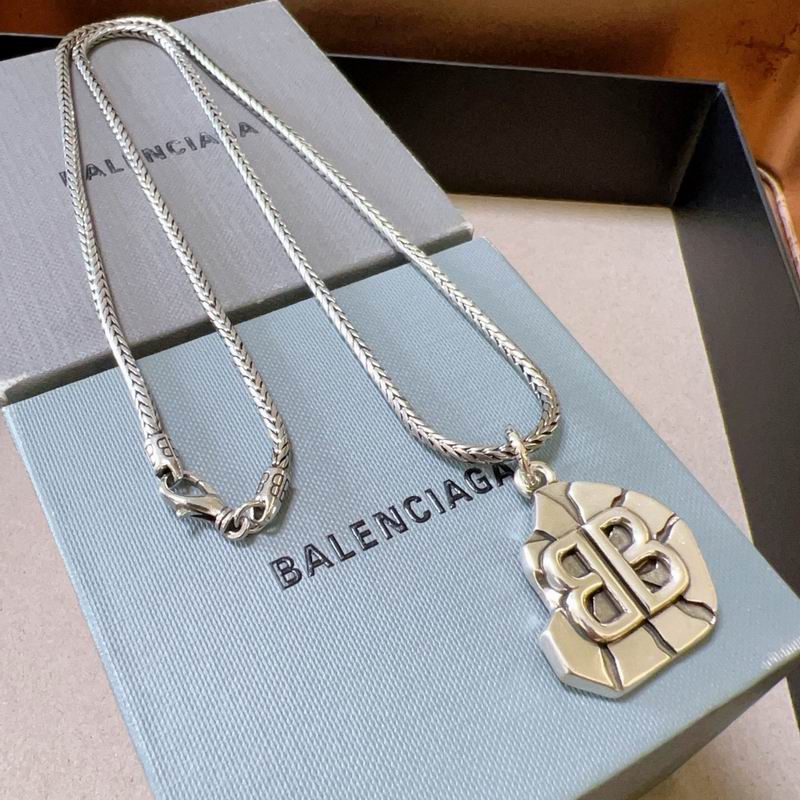 Balenciaga Necklace 06yxs10